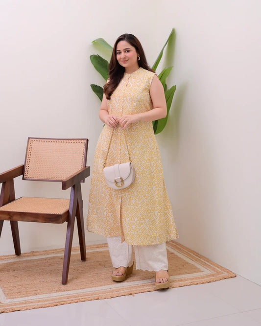 Sunlit Charm – Mustard Sleeveless Printed Kurta Set